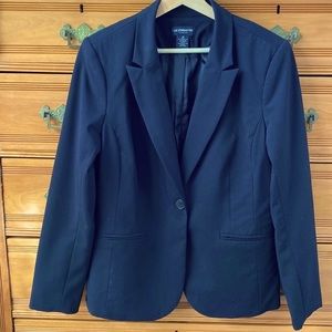 Liz Claiborne women’s black lined blazer size 12